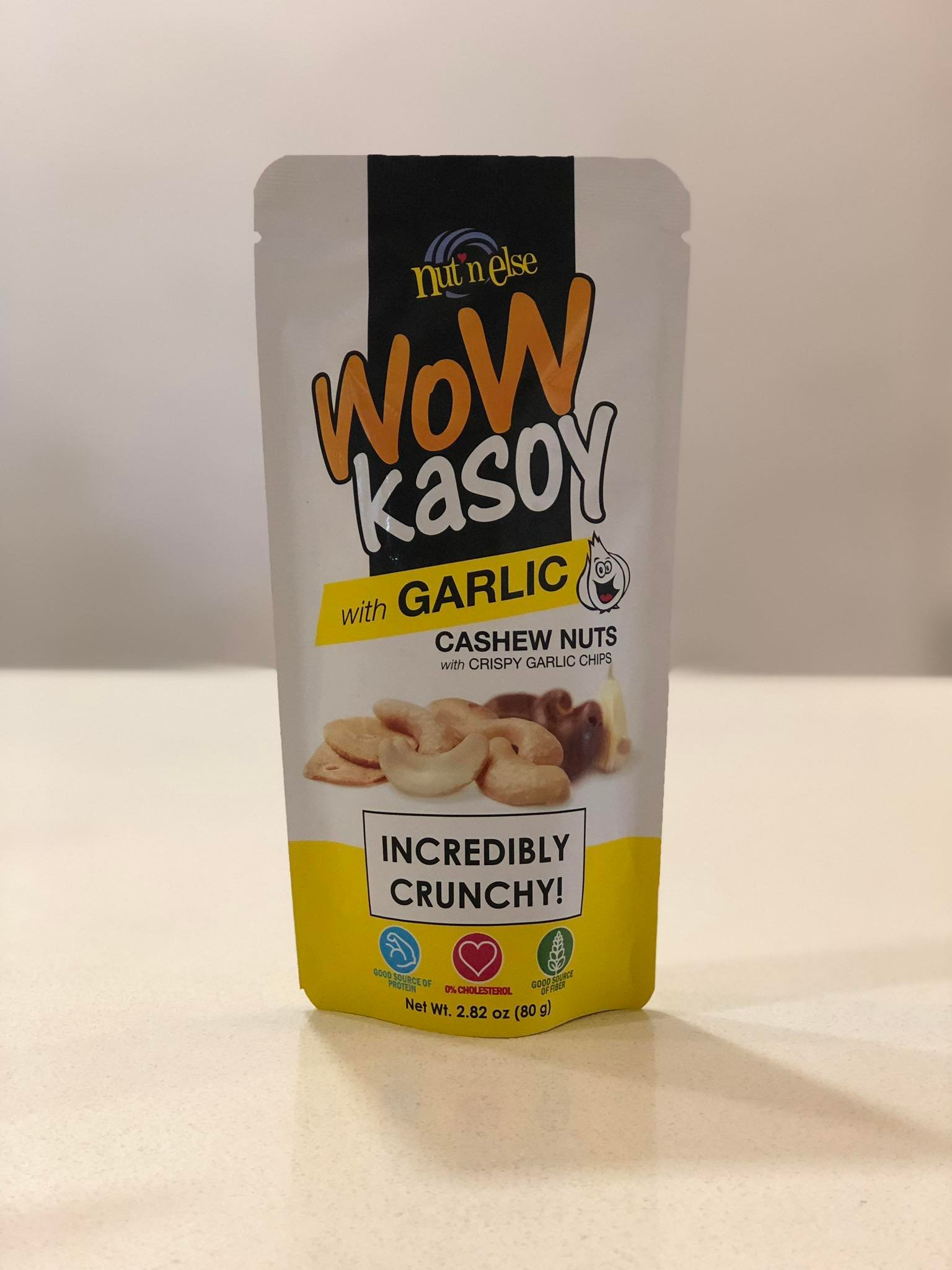 Cashew Nuts with Crispy Garlic Chips